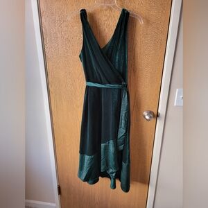 Velvet Dark Green Cocktail Dress